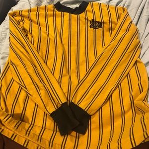 yellow and black long sleeve size small